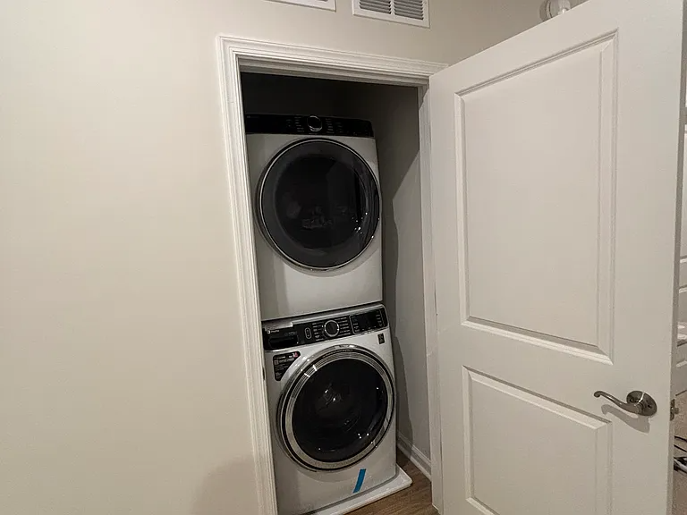 3418 Chester Aly - Photo 2 of 7