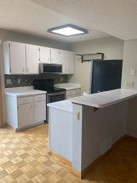 5125 Singleton Dr - Photo 7 of 18