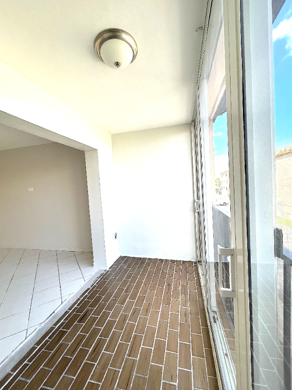 1855 Weststreet #325 - Photo 3 of 4