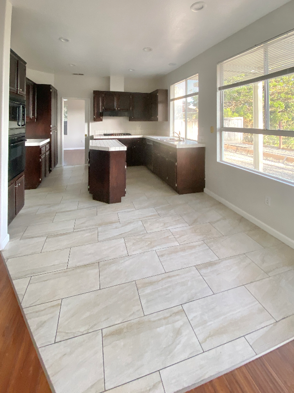 12160 Dormouse Rd - Photo 5 of 28