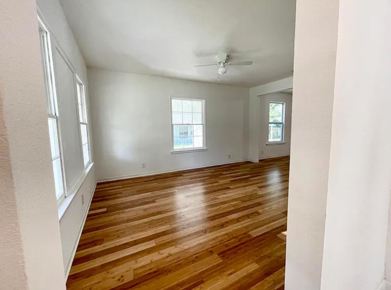 635 37th St - Photo 5 of 12