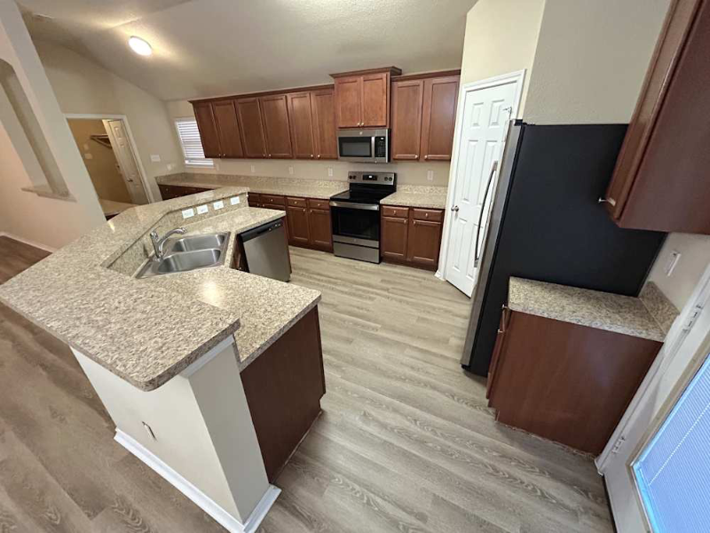 6533 Sierra Madre Dr - Photo 2 of 9