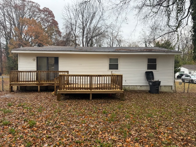 203 Woodbine St - Photo 2 of 2