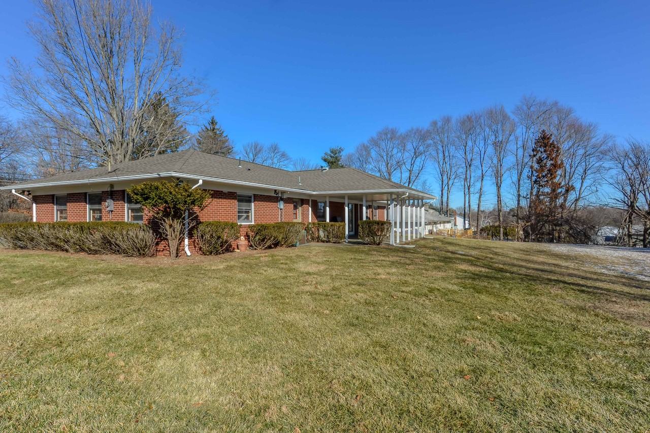 77 North Hillside Avenue, Roxbury Township, NJ 07876 2 Bedroom