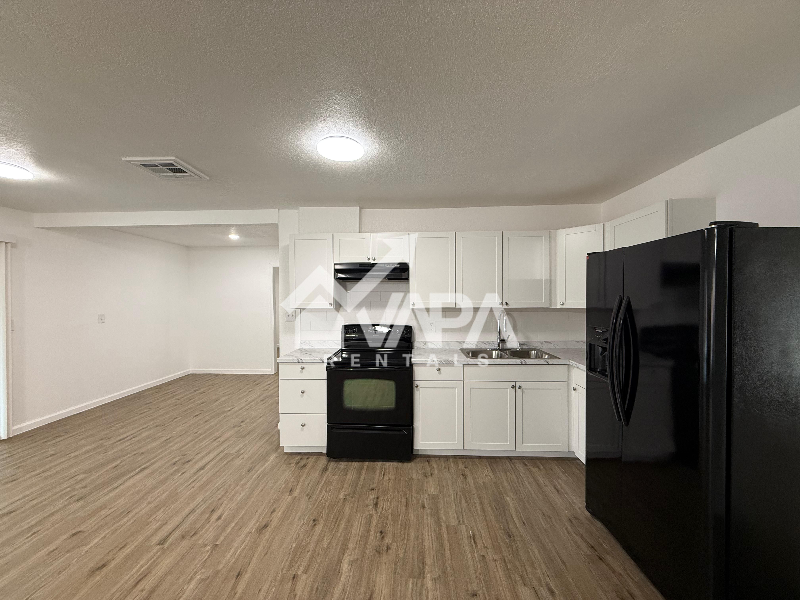 7403 Castle Crown - Photo 3 of 20