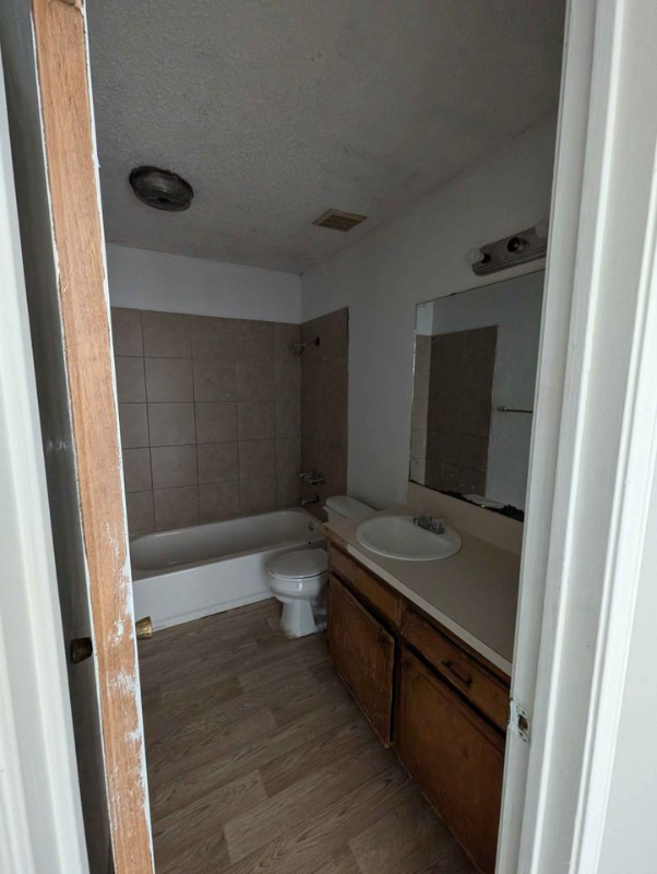 1303 Brown Dr #D - Photo 6 of 7