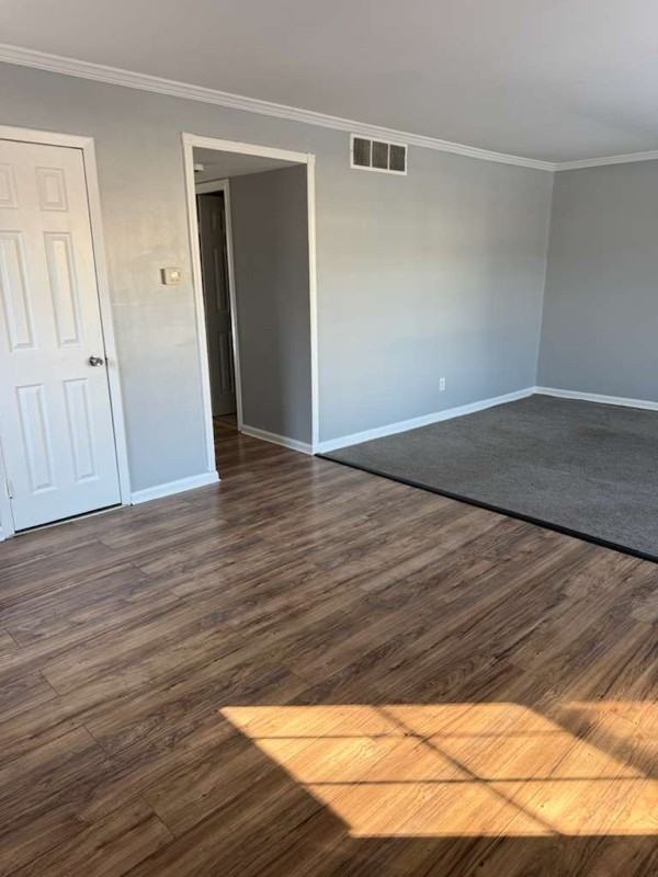 1439 Charlestown Dr - Photo 4 of 20