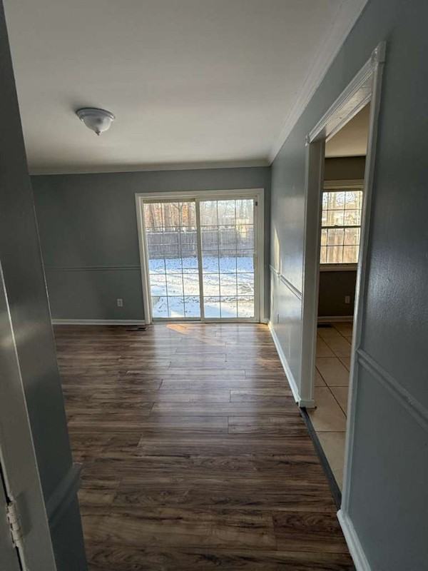 1439 Charlestown Dr - Photo 7 of 20