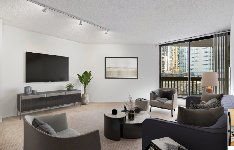 710 N Dearborn St - Photo 2 of 11