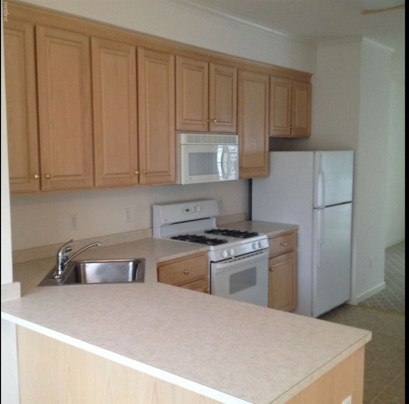 28503 Pinehurst Cir - Photo 4 of 6