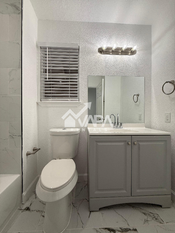 4938 Bernardo Way - Photo 6 of 17