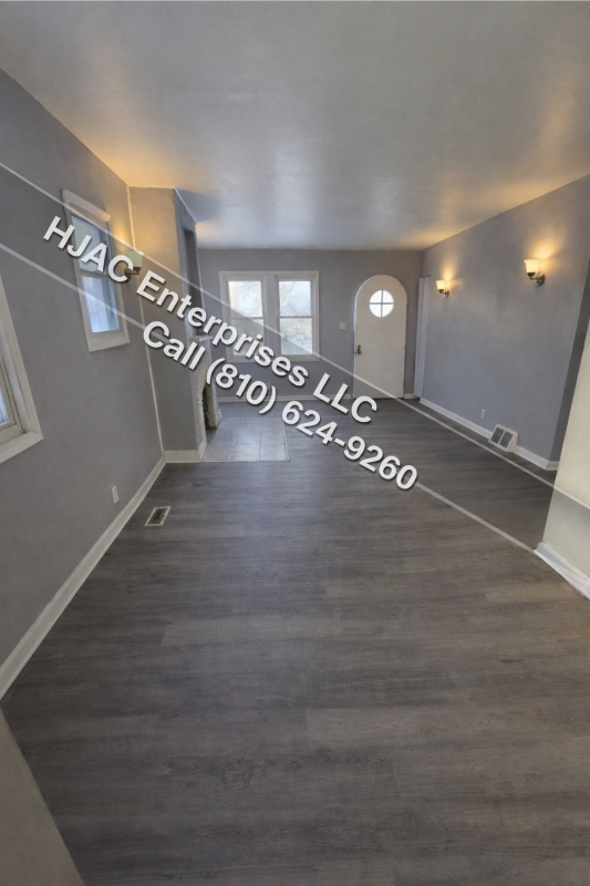 722 Frank St - Photo 3 of 7