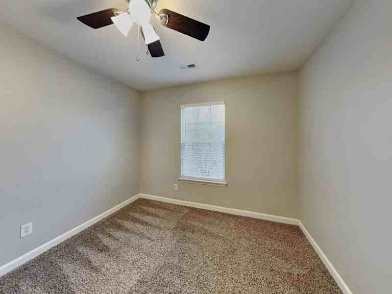 302 Graham Meadow Dr #10 - Photo 2 of 10