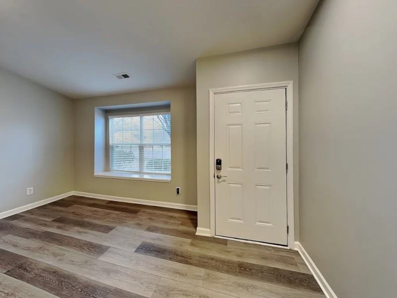 302 Graham Meadow Dr #10 - Photo 3 of 10