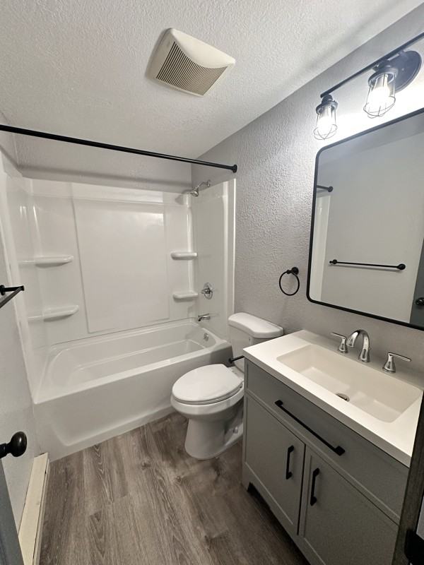 703 Colorado St - Photo 5 of 12