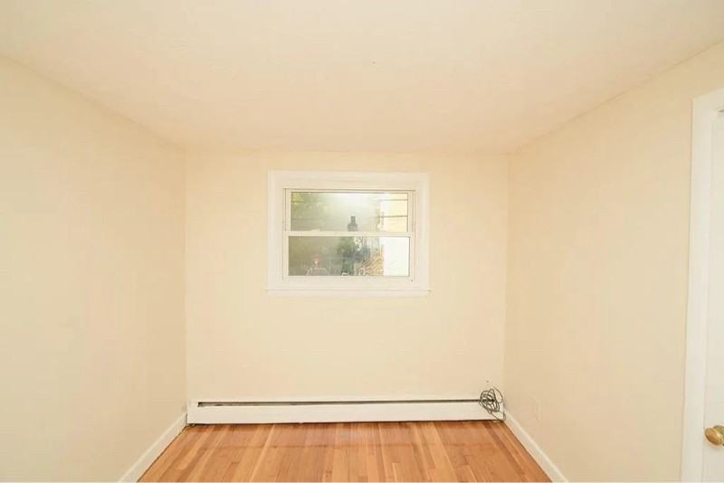 19 Crossman St #19 - Photo 3 of 6