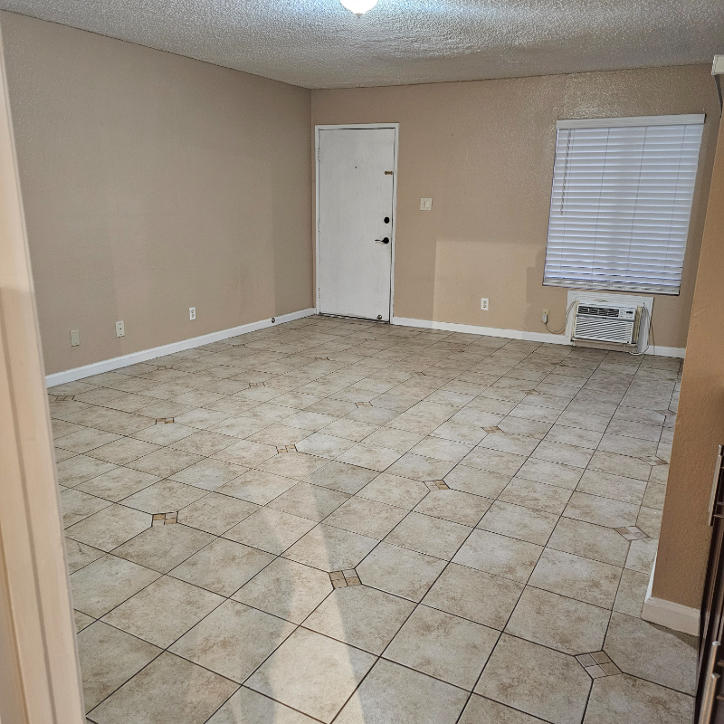 101 W Olive Ave #B - Photo 5 of 13