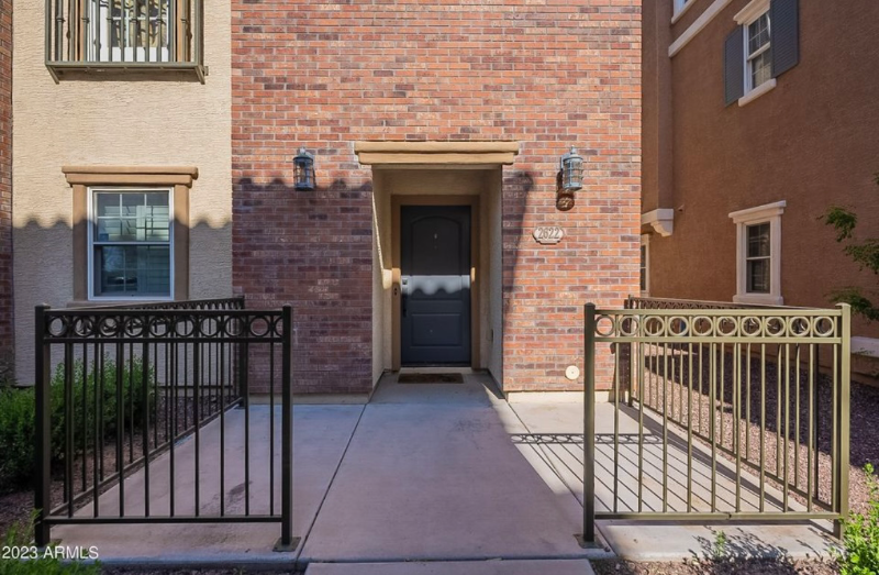 2622 S Alpine Dr - Photo 2 of 20