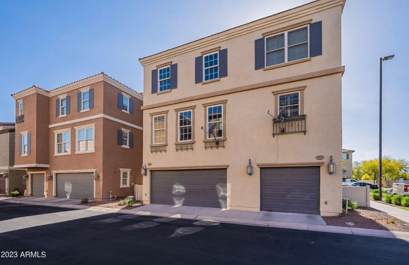 2622 S Alpine Dr - Photo 4 of 20