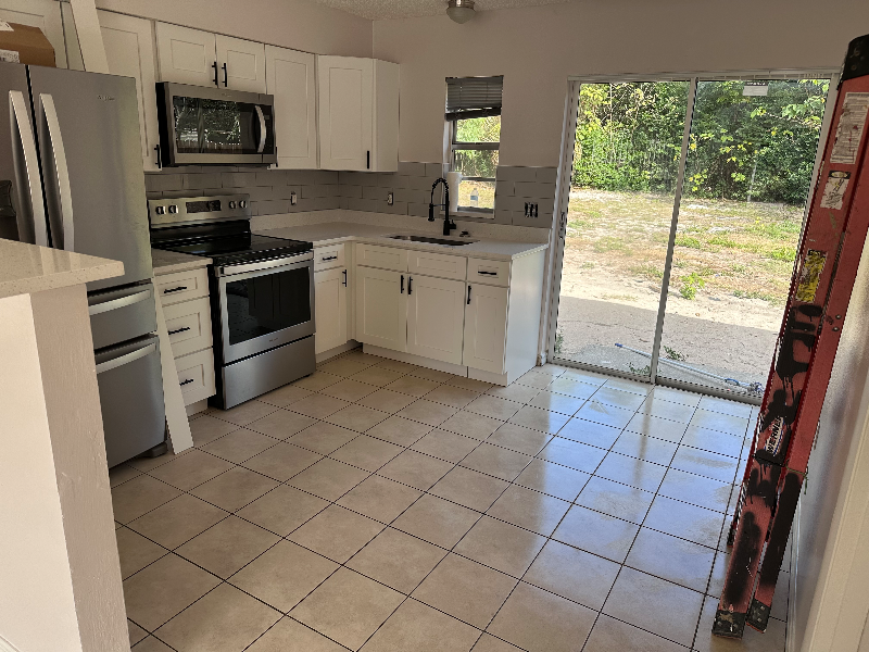 15914 Winner Ln - Photo 3 of 8