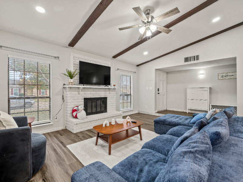 2235 E Peters Colony Rd - Photo 3 of 19