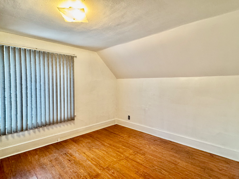 438 Black St - Photo 7 of 8