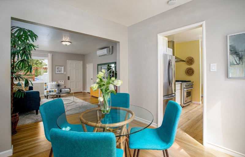 599 63rd St - Photo 3 of 11