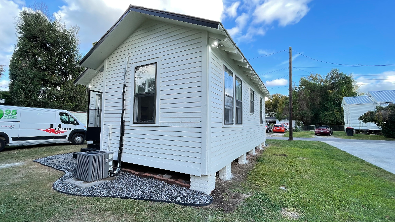 808 Gordon St - Photo 4 of 16