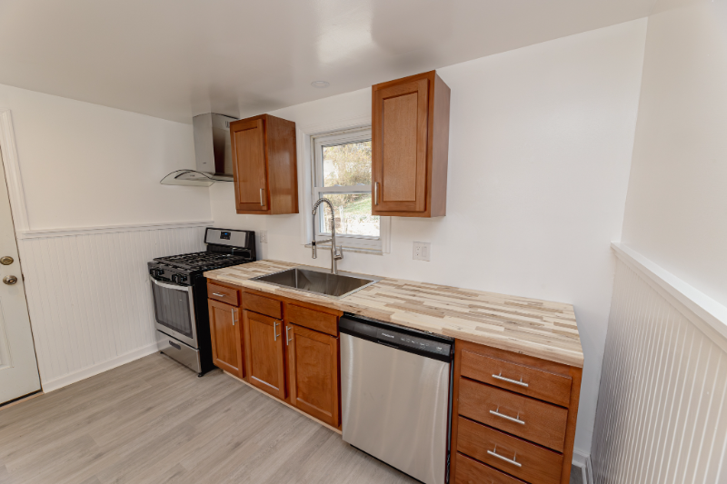 3203 Hebron Dr - Photo 5 of 20