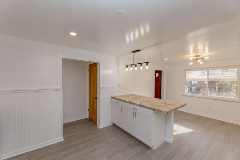 3203 Hebron Dr - Photo 6 of 20