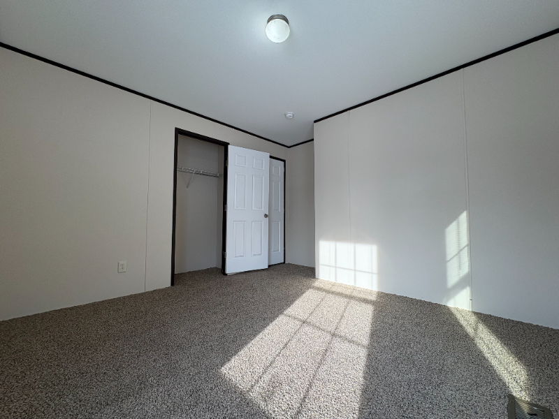 39 Maynard Cir - Photo 3 of 9