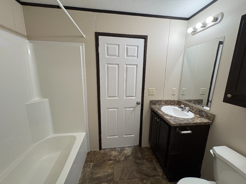 39 Maynard Cir - Photo 5 of 9