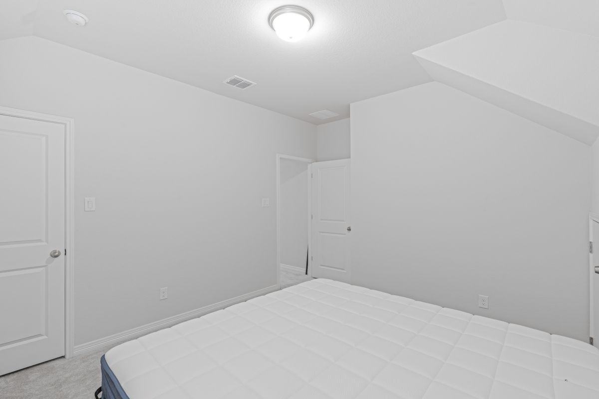 213 Mira Mesa Dr - Photo 6 of 32