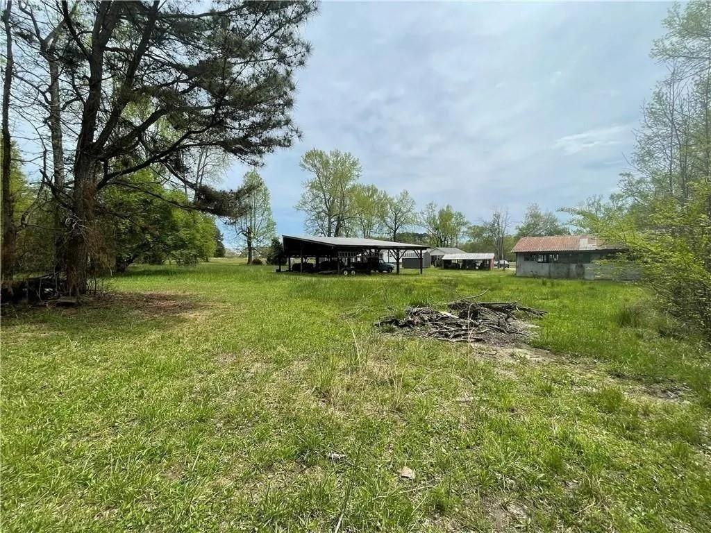 3633 Loganville Hwy - Photo 4 of 49