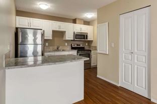 Oxford Apartments - Photo 1 of 1