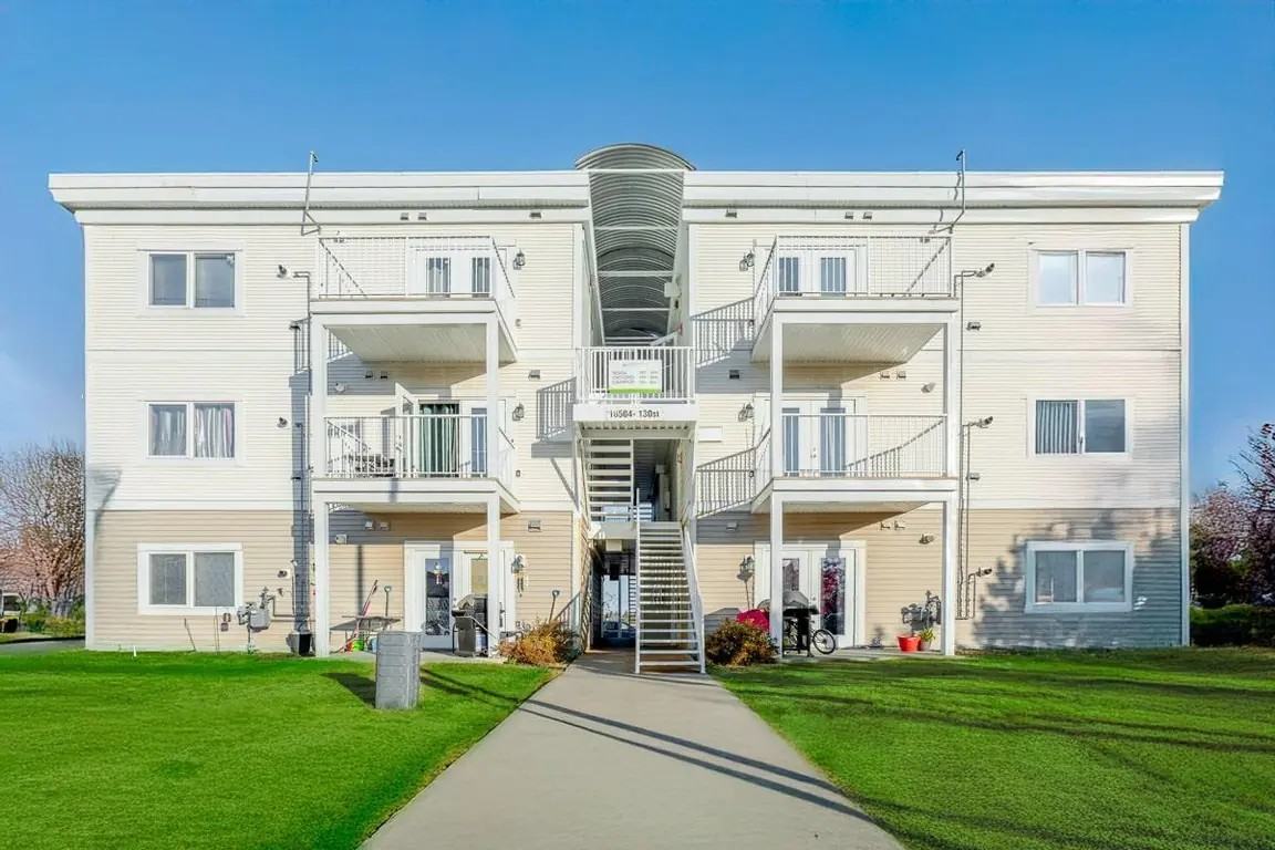 Oxford Apartments - Photo 3 of 21