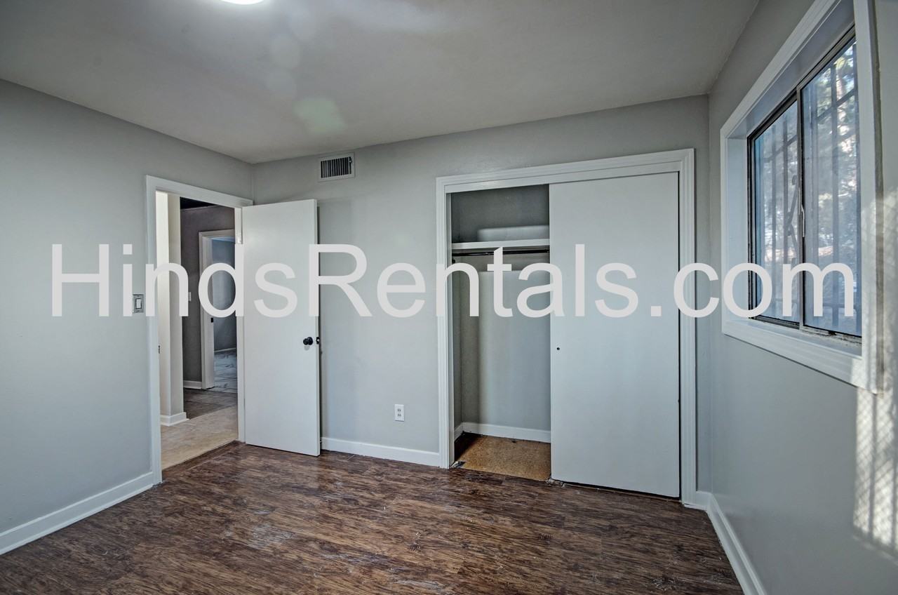 351 Culley Drive - Photo 5 of 23