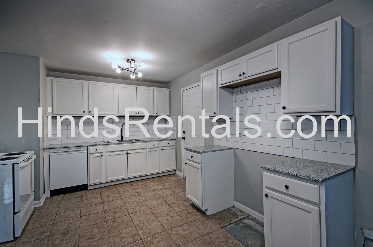 351 Culley Drive - Photo 7 of 23