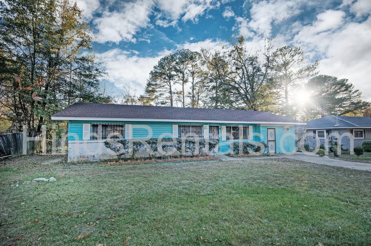 351 Culley Drive - Photo 3 of 23