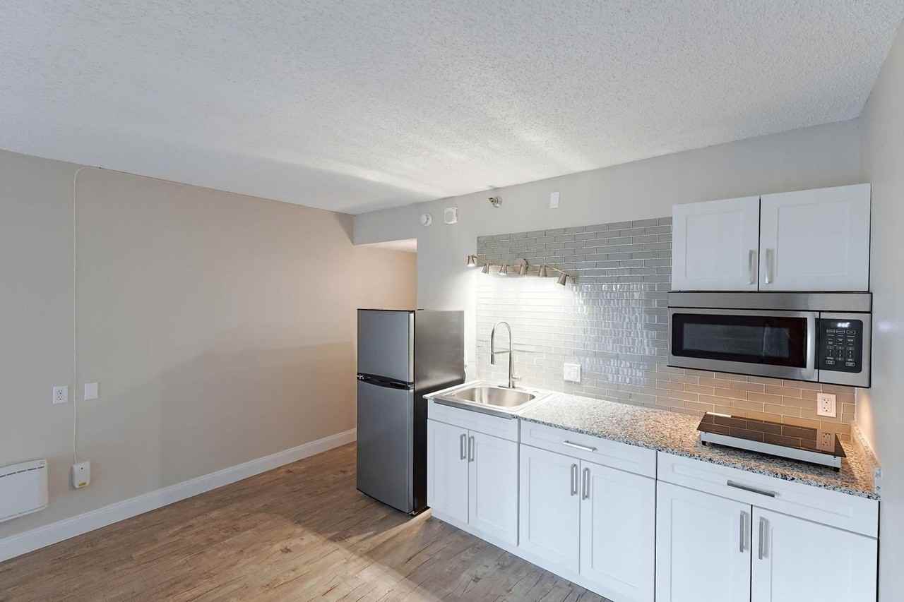 Alta Apartments - Photo 6 of 50