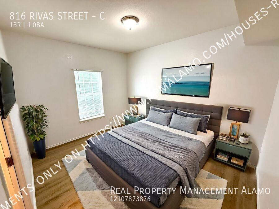 816 Rivas Street - Photo 3 of 16