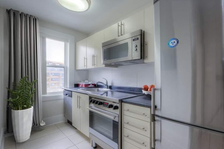 778 Broadview Avenue - Photo 2 of 14