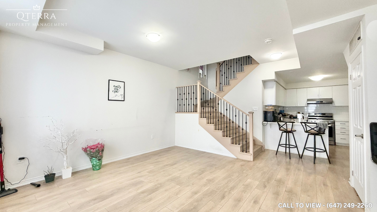 624 Rexdale Blvd, Etobicoke, Ontario M9W 6X7 - Photo 3 of 13