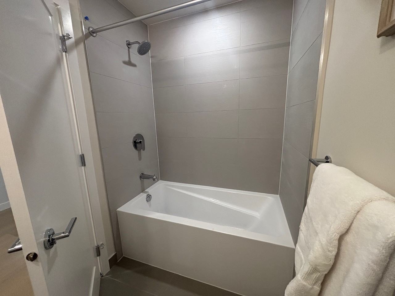 5398 207 Street - Photo 6 of 15