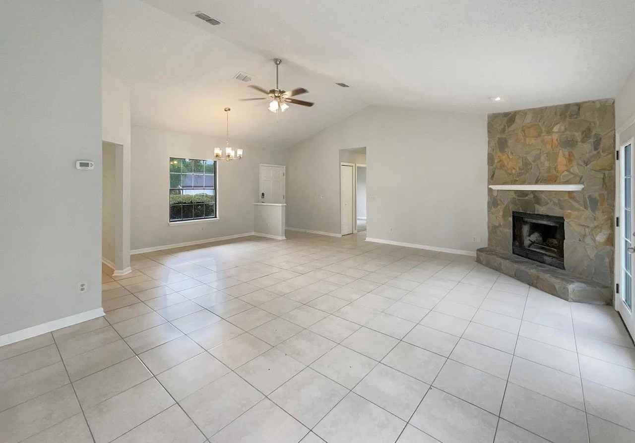 2070 Tickford Street - Photo 4 of 7