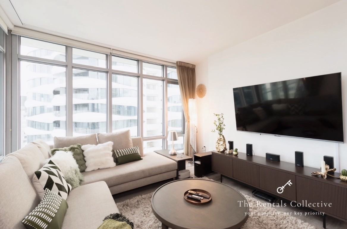 1028 Barclay Street - Photo 4 of 21