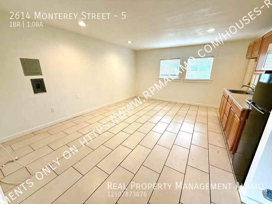 2614 Monterey Street - Photo 3 of 13