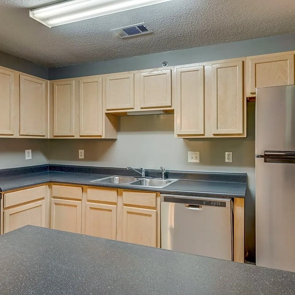 East Forest Park - Photo 2 of 38