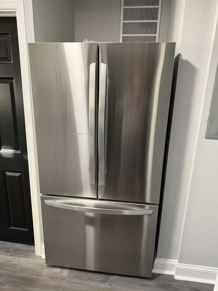 1271 Limit Avenue - Photo 4 of 9