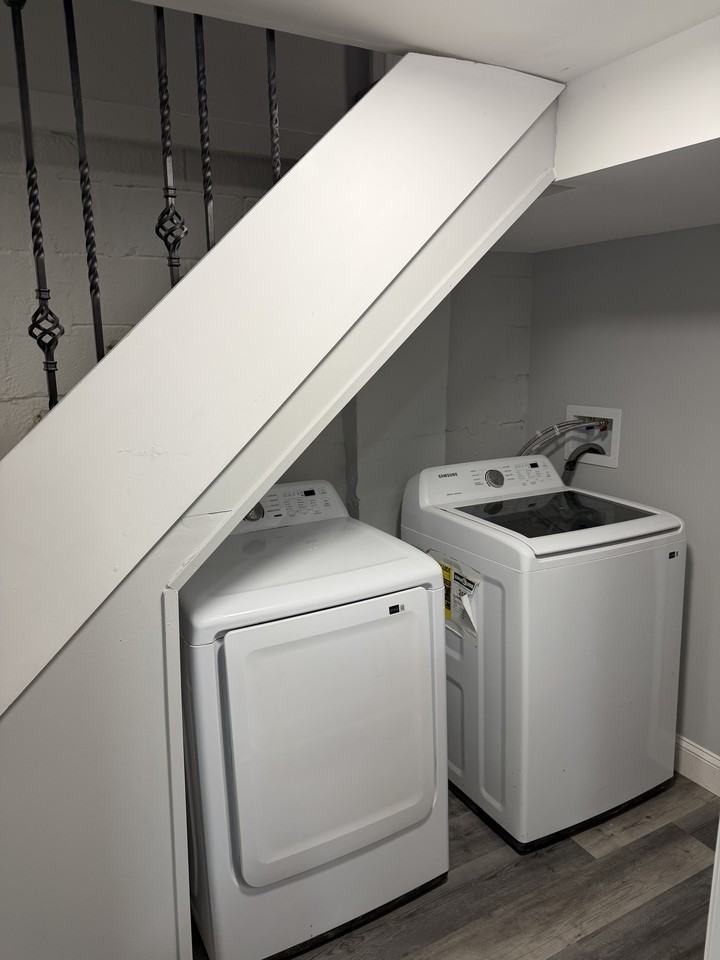 1271 Limit Avenue - Photo 6 of 9